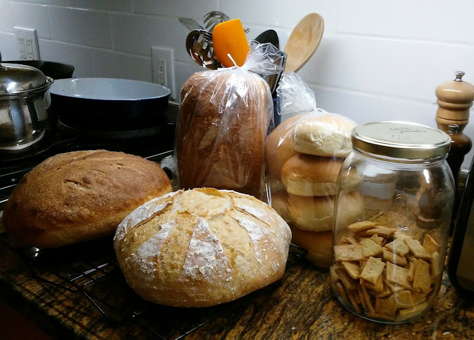 bread buns and crackers